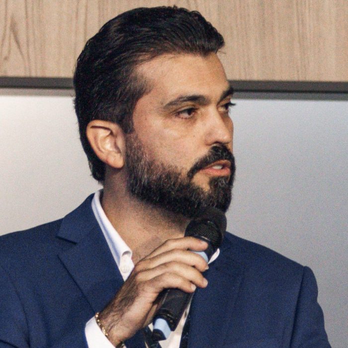Danilo-Almeida-_-Medico-Especialista-no-tratamento-da-dor.jpg Danilo-Almeida-_-Medico-Especialista-no-tratamento-da-dor.jpg